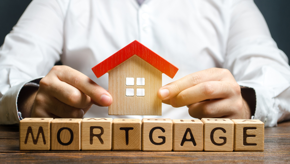 How to Choose the Right Mortgage Without Overpaying